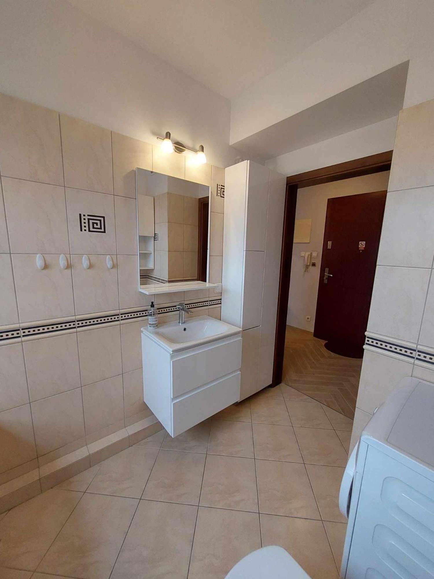 Apartment Center, Old Town.